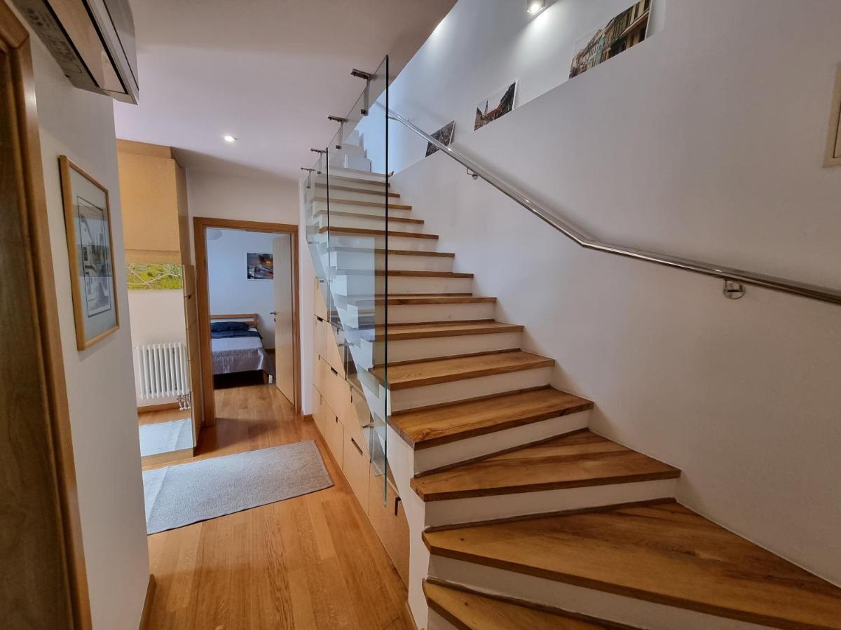 Appartamento L'Oro Di Napoli Zagreb Exterior photo